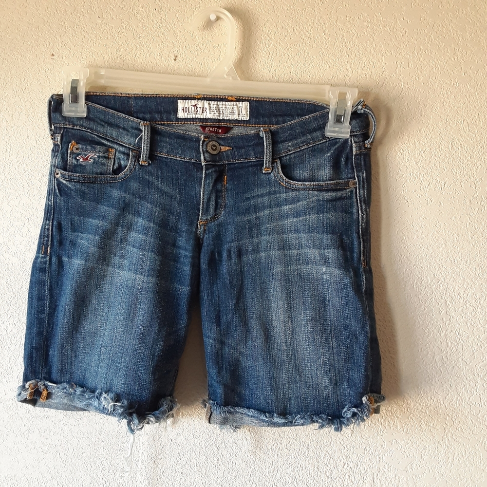 5 for $25 ❤ Hollister Slim shorts size: 1